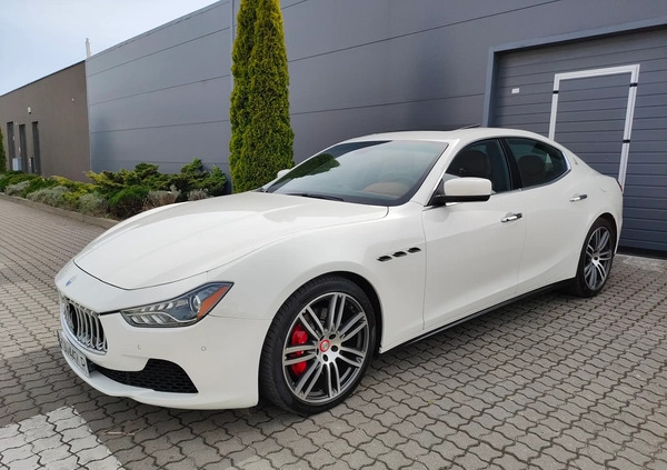 Maserati Ghibli cena 115900 przebieg: 154647, rok produkcji 2014 z Gniezno małe 67